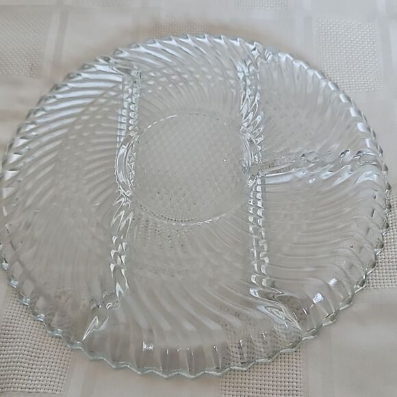Clear Glass Divided Snack Serving Tray 10"-10" - Picture 8 of 16